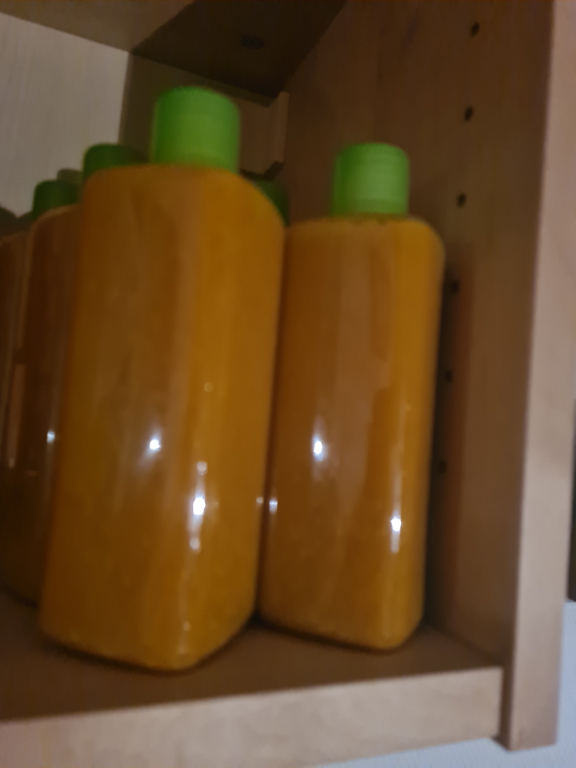 Gel douche à la mangue et au curcuma gommant  image 0